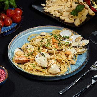 Spaghetti cu creveţi si vongole