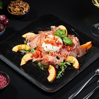 Burratina Crudo