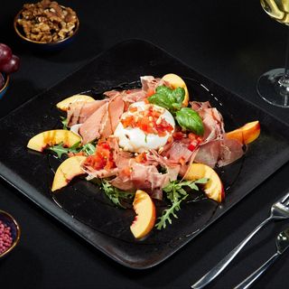 Burratina Crudo