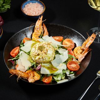Salată Creveti Burratina