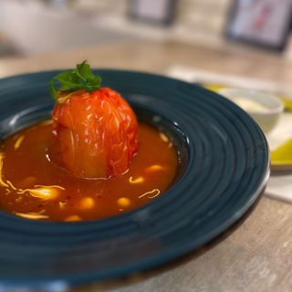 Ciorbă de ardei umpluţi