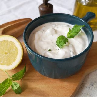 Sos Iaurt cu Menta 