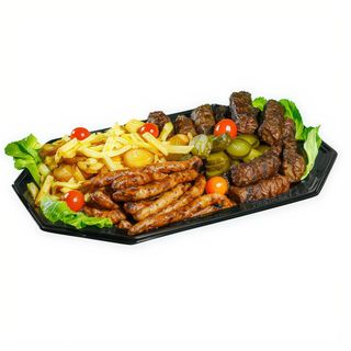 Platou mici şi cârnati