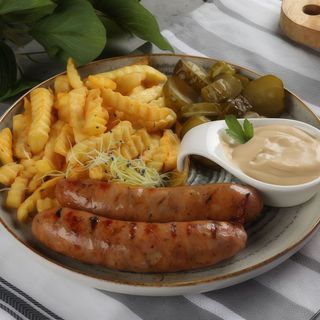 Cârnaţi la grătar