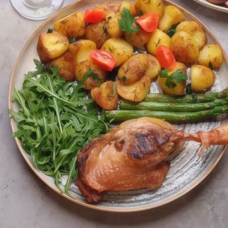 Pulpă de rață la grătar cu cartofi