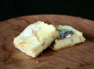 Placinta cu branza dulce si stafide