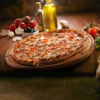 Pizza Prosciutto e Funghi medie