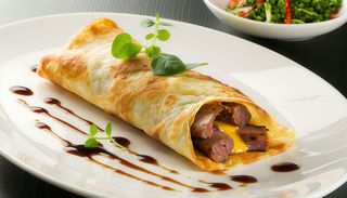 Clatite cu muschi si branza iute