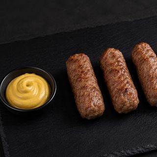 Meniu 12 mici + bagheta + mustar + 2 doze Tuborg 0.5l