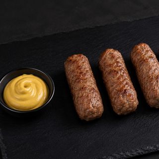 Meniu 4 mici + bagheta + mustar + 1 Doza Coca-Cola