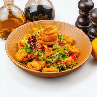 Crispy Calamari Salad