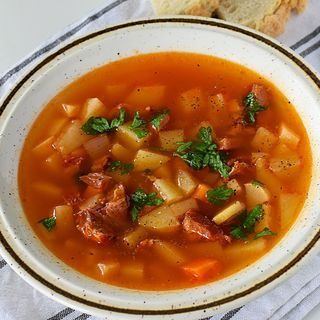 Ciorba de fasole cu afumatura