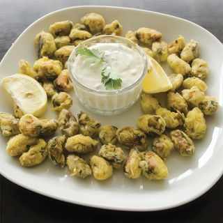 Midii date prin mălai și sos tzatziki/200gr/90ml