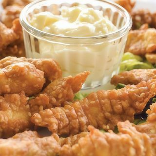 Pui crispy cu sos de maioneză şi usturoi făcut în casă /250gr