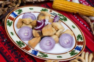 Jumeri crocante cu ceapa rosie 150g