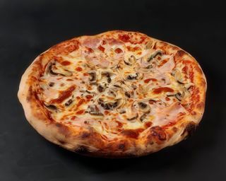 Pizza Prosciutto e funghi