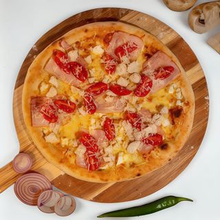 Pizza specialitatea pizzarului