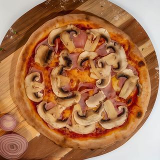 Pizza Prosciutto e funghi