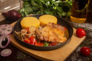 Saramura pui cu mamaliguta