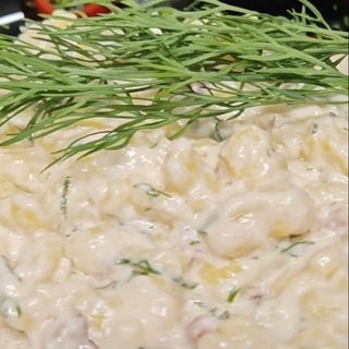 Galuste cu branza de burduf, bacon si marar