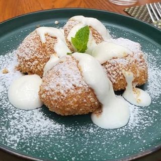 Gomboti cu branza de vaca 