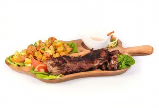 Coaste de porc cu cartofi taranesti 