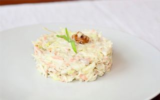 Salata de varza alba cu maioneza