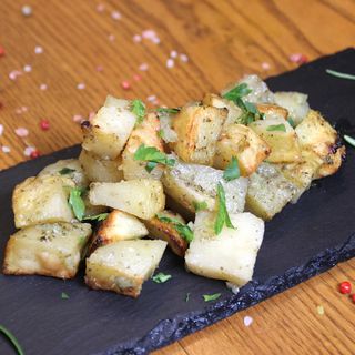 Cartofi aromatizați