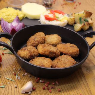 Chiftele din crap cu garnitura la alegere