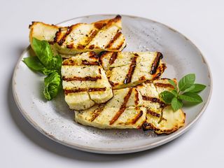 Halloumi la gratar