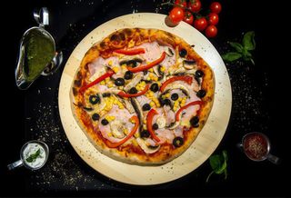 Pizza Capricciosa Ø 50cm