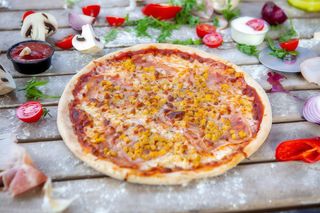 Pizza Prosciutto Funghi cu porumb Ø 50cm