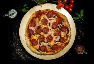 Pizza Funghi e Salami Ø 32cm
