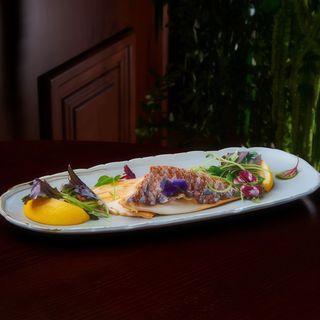 File de Doradă Pusă pe Jar