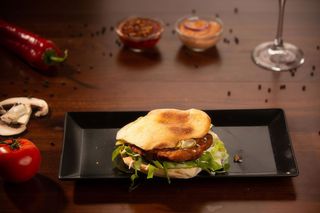 Sandwich hamburger de pui