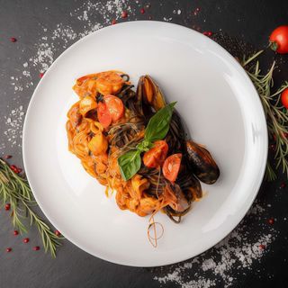 Spaghetti cu fructe de mare -600 gr