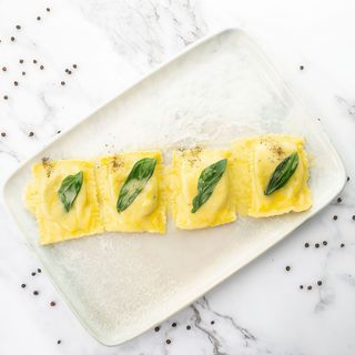 Ravioli cu ricotta, spanac, unt și salvie - 300g