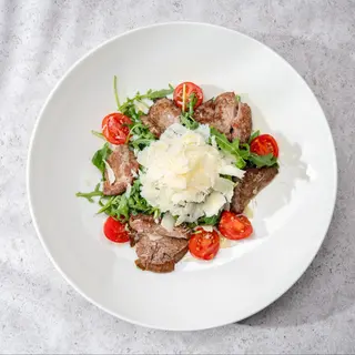 Salată cu mușchi de vită - 220g