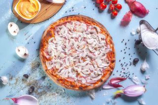 Pizza Prosciutto e funghi medie