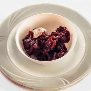 Salata de sfecla rosie