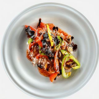 Tigaie picantă cu legume