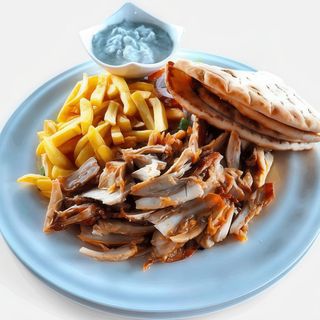 Gyros pui la farfurie