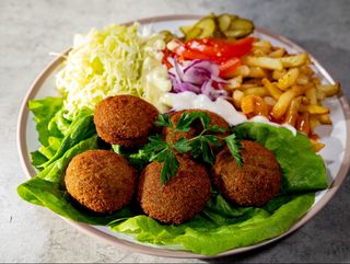 Falafel la farfurie