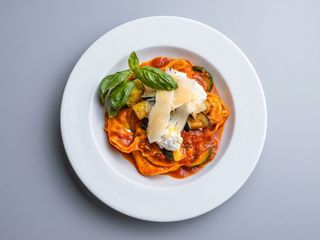 Tortellini Vegetariani alle Melanzane e Pomodoro