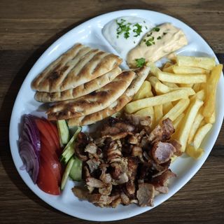 Gyros la farfurie