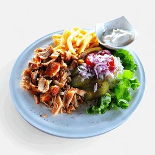 Shaorma de pui la farfurie