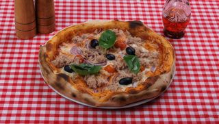 Pizza Tonno
