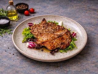 Ceafa de porc la gratar 