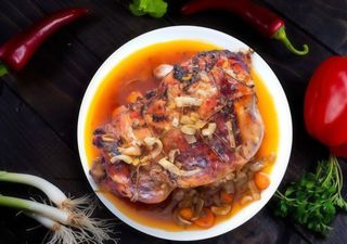 Saramură crap și mămăligă