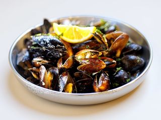 MIDII IN SOS DE VIN ( 600 GR)